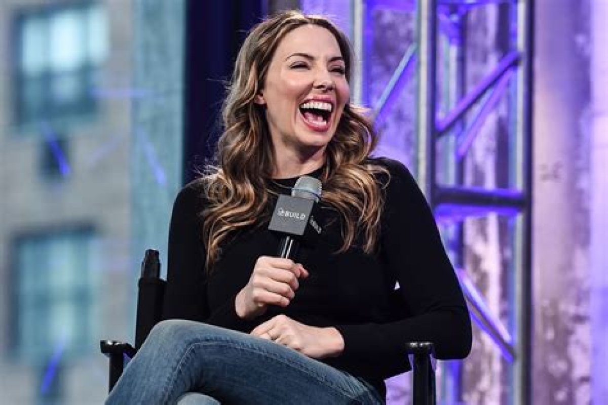 Exploring the Buzz: Whitney Cummings Nude and Its Impact on Pop Culture