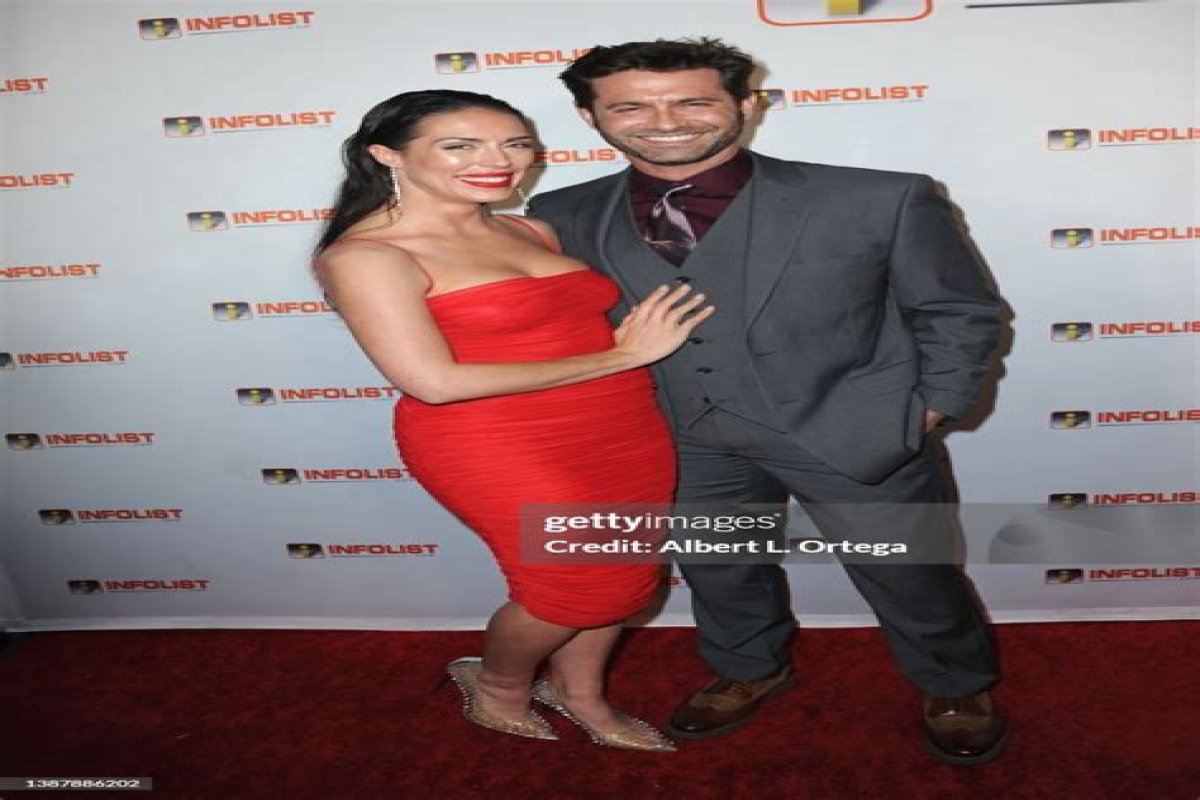 Jonathan Stoddard and His Wife Taylor Watson: A Comprehensive Look at Their Love Story